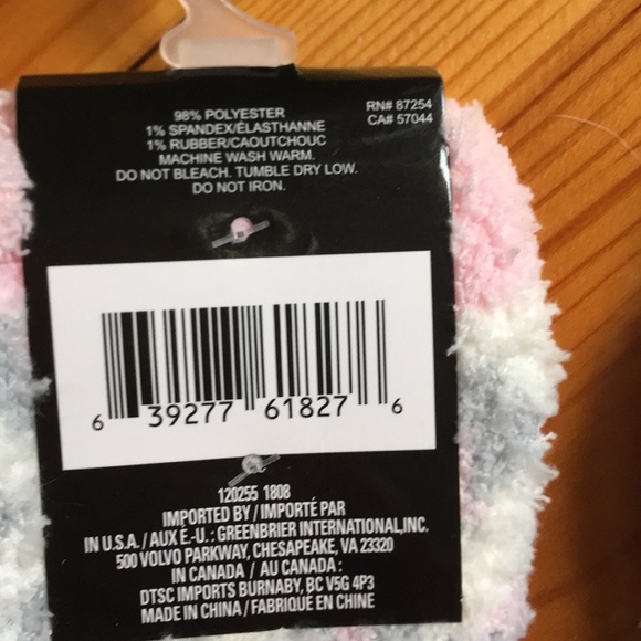 Fuzzy socks - Picture 3 of 4